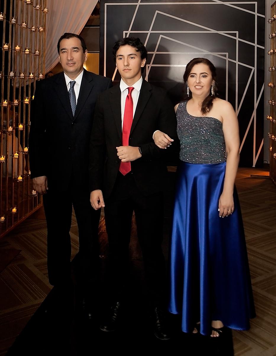 Desfile de padres e hijos de la PROM NIGHT 2023 de Valle de Sula