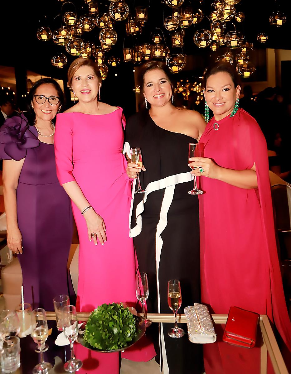 Rosemon García, Sonia Morales, Carolina Villeda y Pía Ferrari