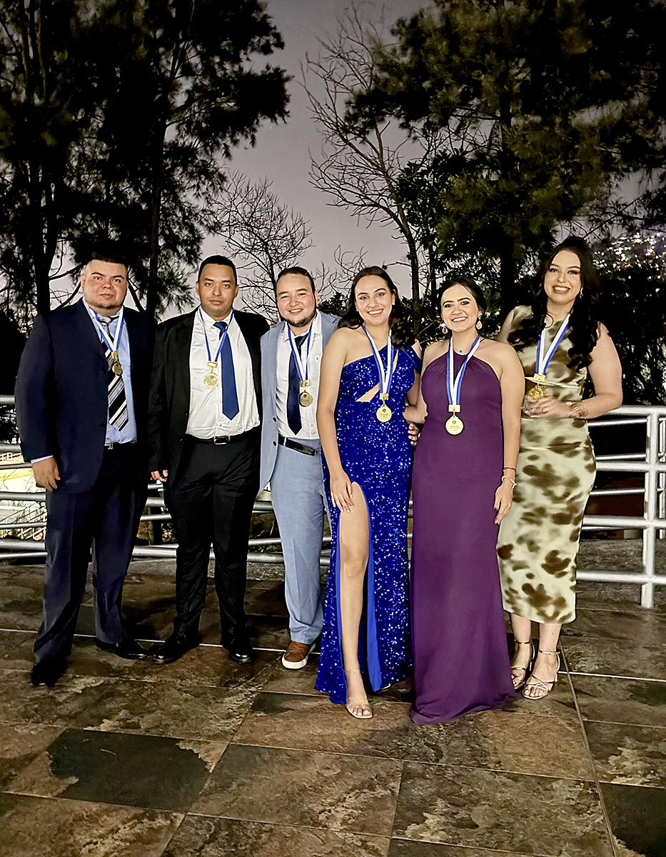UNITEC celebra la despedida de sus internos de Medicina y Cirugía