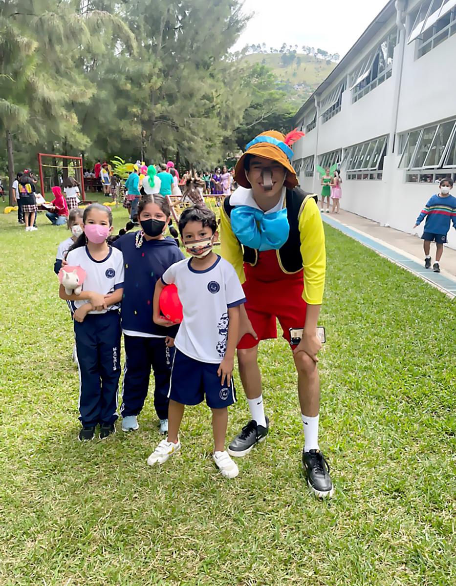 Cartoon day en Macris School