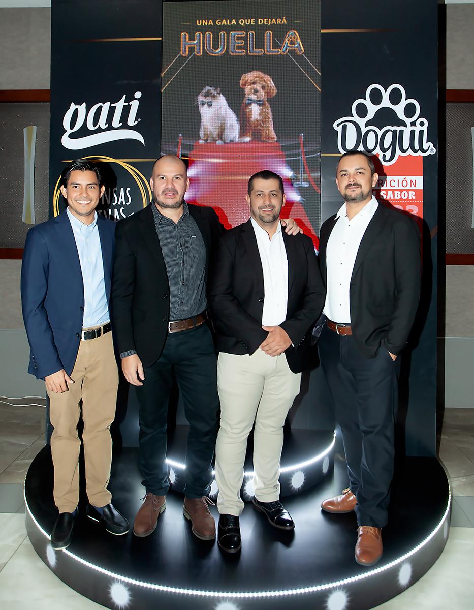 Oliver Roque, Juan Trejo, Wilki Montero y Olman Leal.