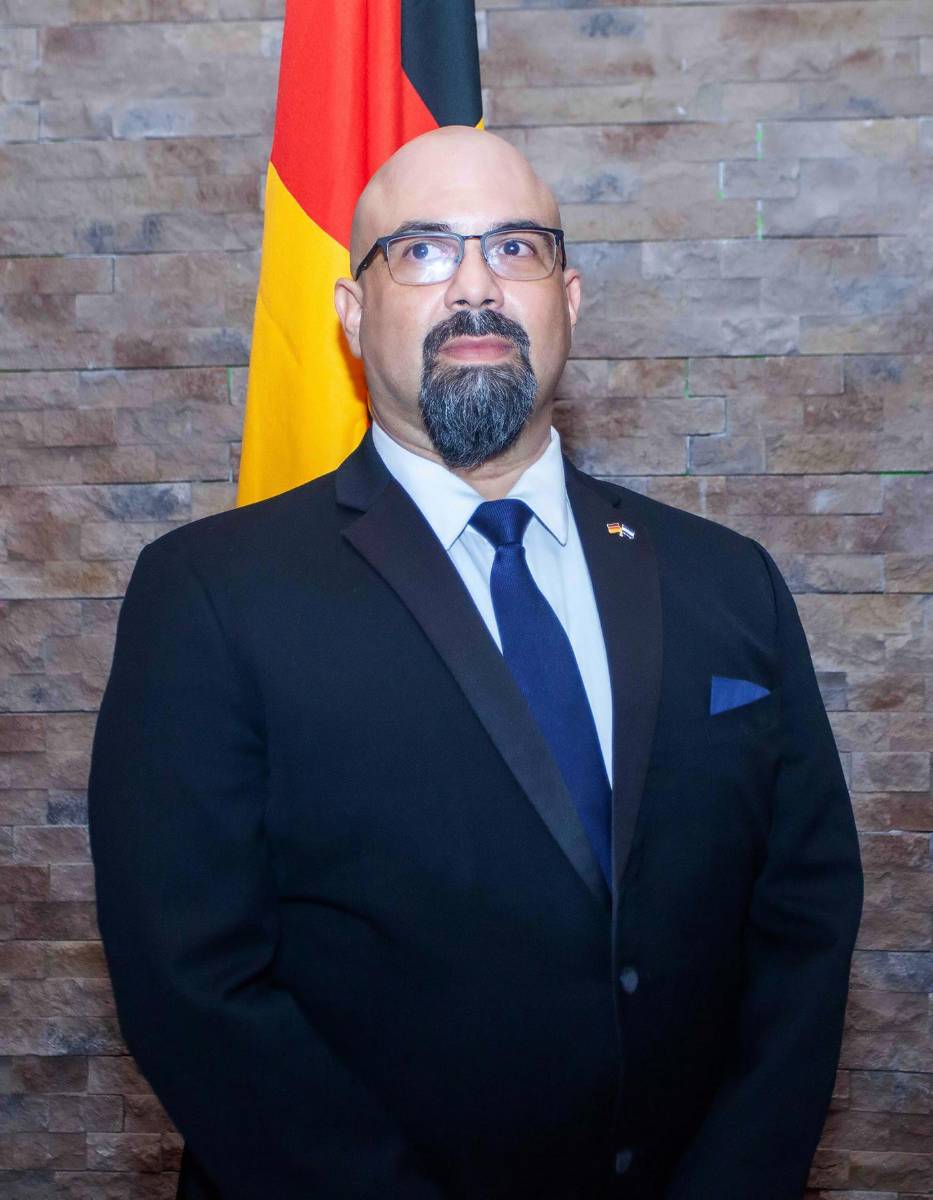 Dieter Fertsch Suazo.