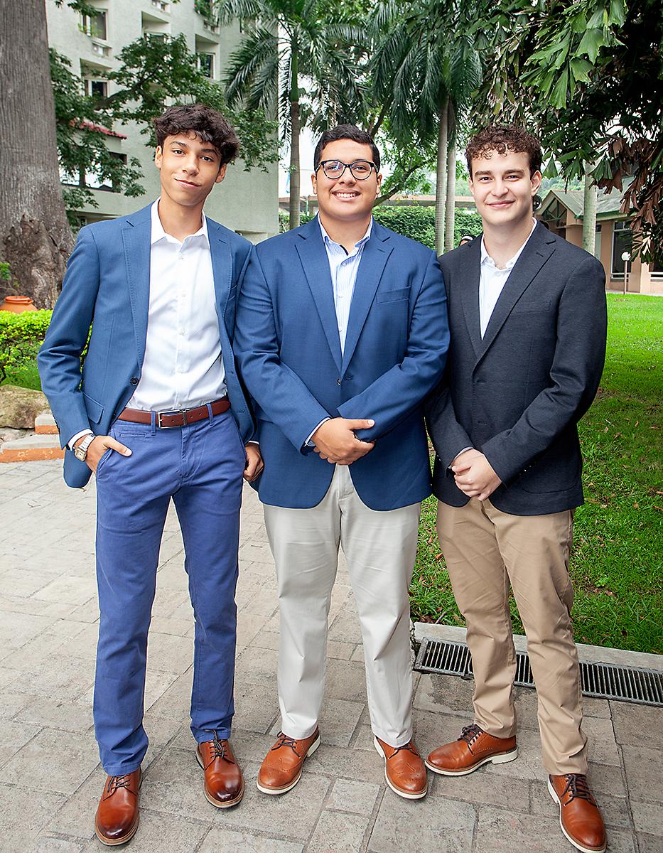 Sebastián Rosales, David Reyes y Sergio Pascua.