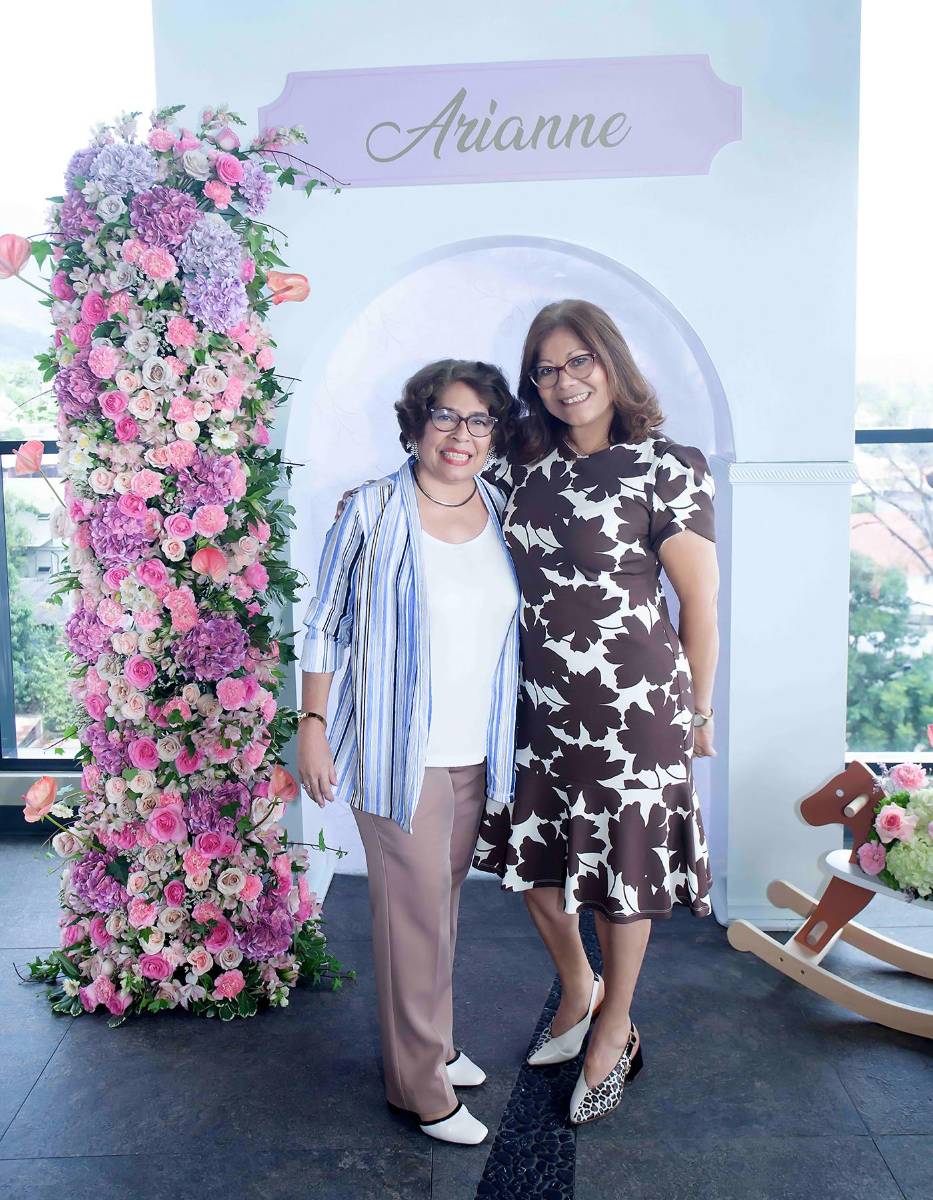 Claudia Chinchilla y Leticia de Velásquez.