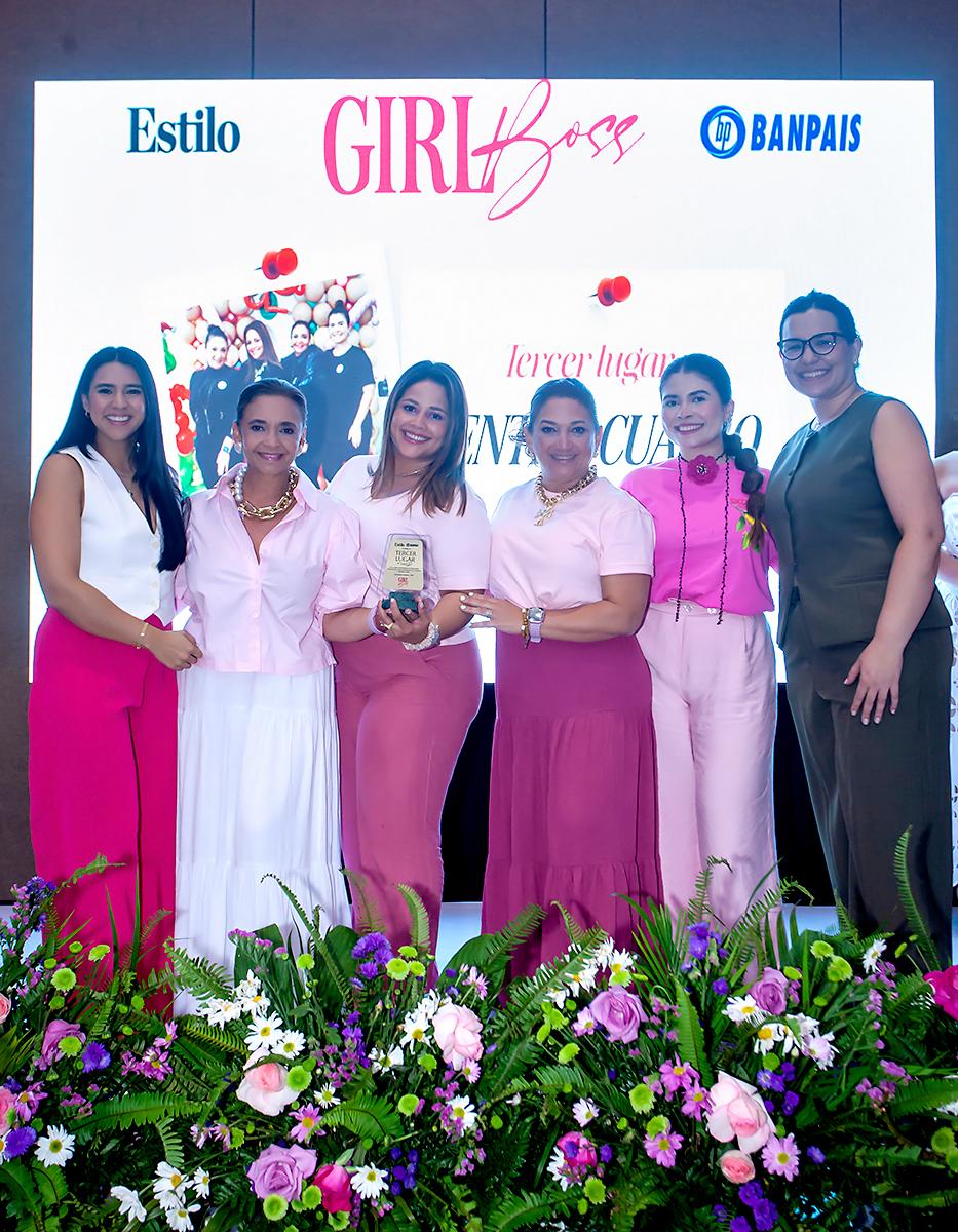 Norma Farías, Helen Matute, Claudia Aguilar, Claudia Matute, Helen Zamora y Johana Reyes.