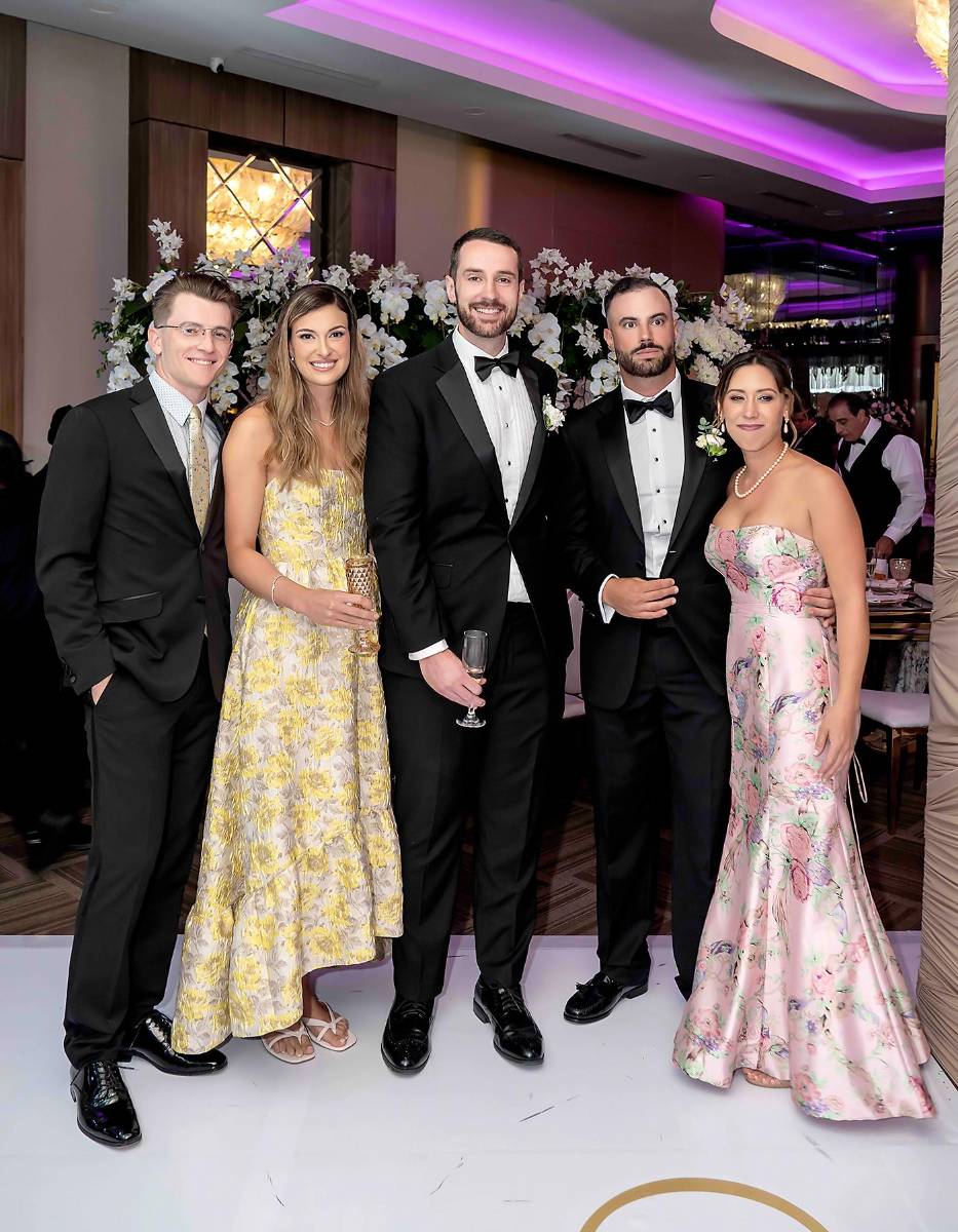 Adam Hull, Catherine, Samer, Zack Bandak y Jodi Dotson. 