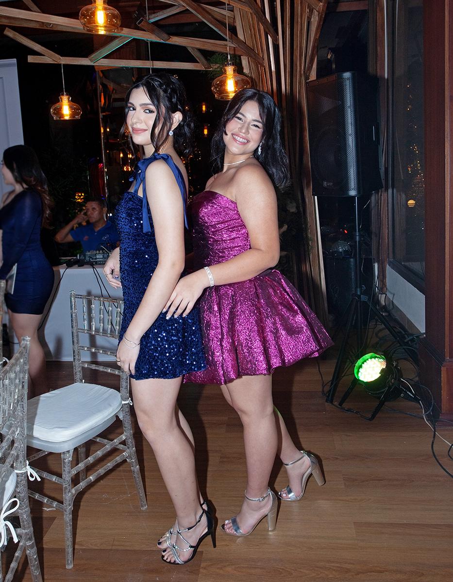 Larissa Jones y Alejandra Valdivieso.