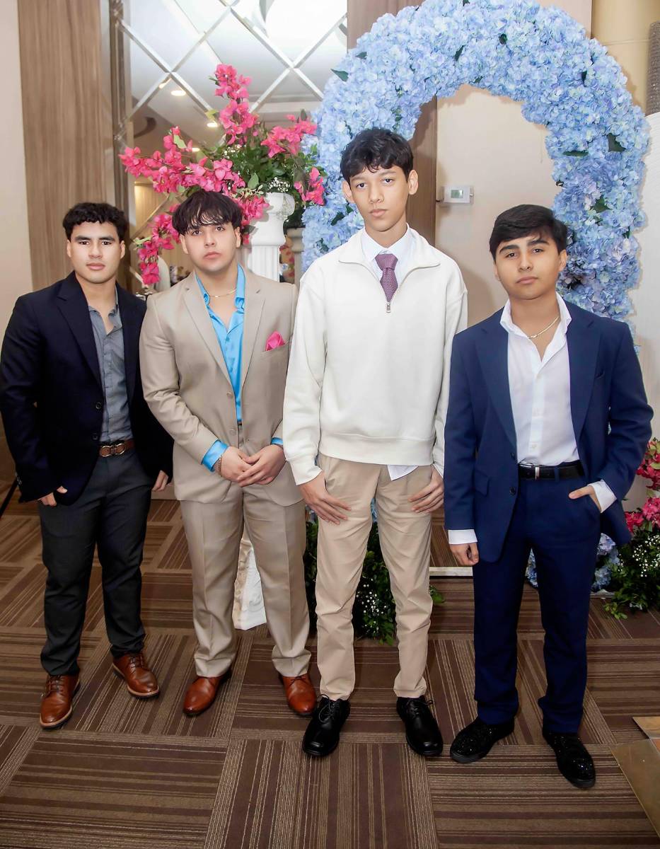 Carlos Fernández, Hanes Bardales, Daniel Ávíla y Hernán Mejía.