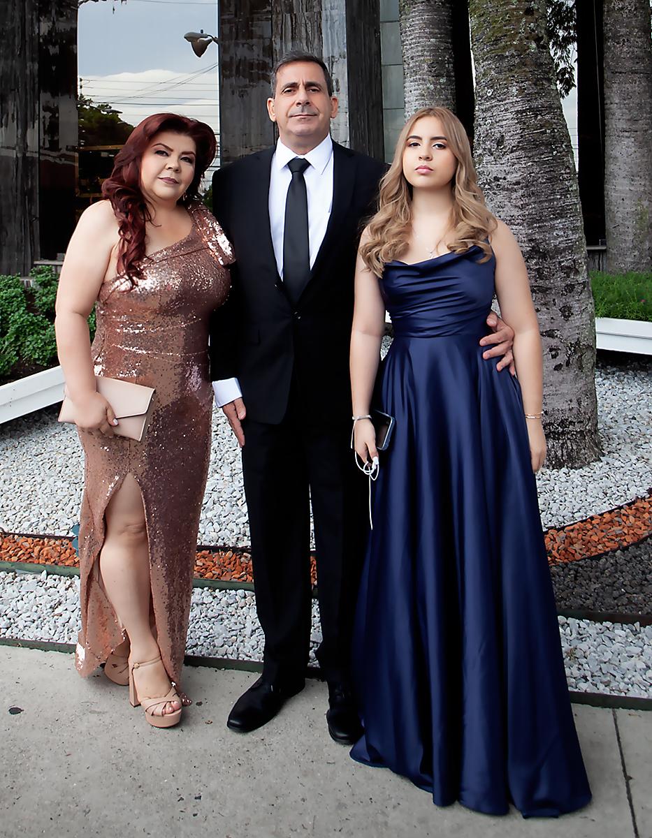 Karina, Eddy y Najwa Canahuati