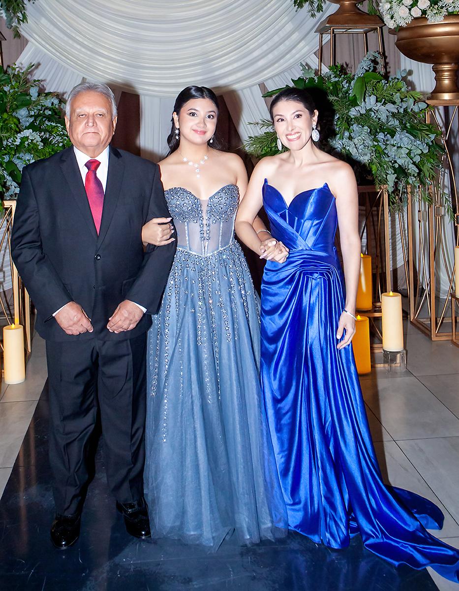Enrique Bueso, Natalia Ssofia Aguilar y Mavis Bueso