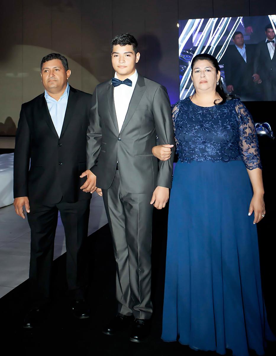Geovany, Carlos Rodríguez y Marleny Dominguez.