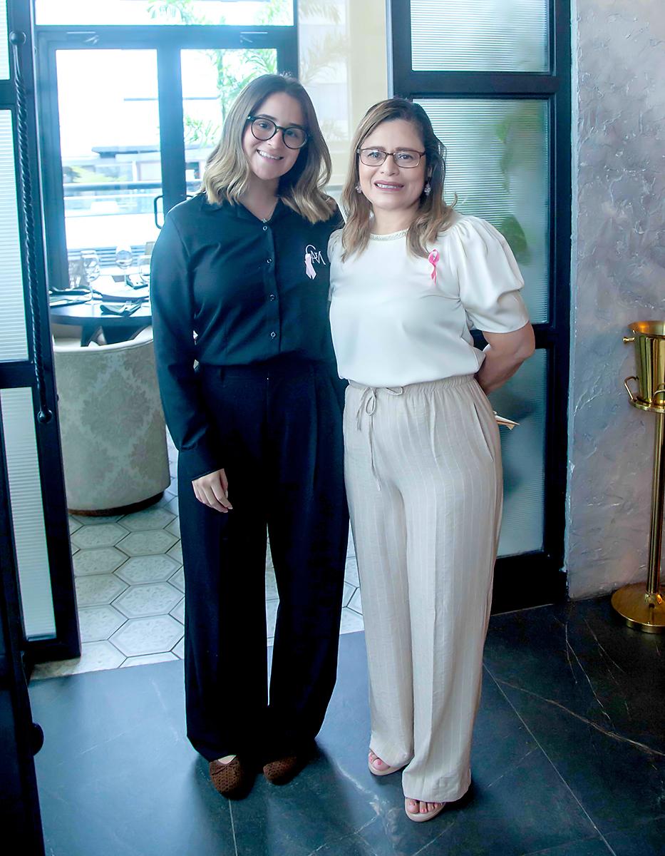 Krista Rojas y Amalia Alachán.