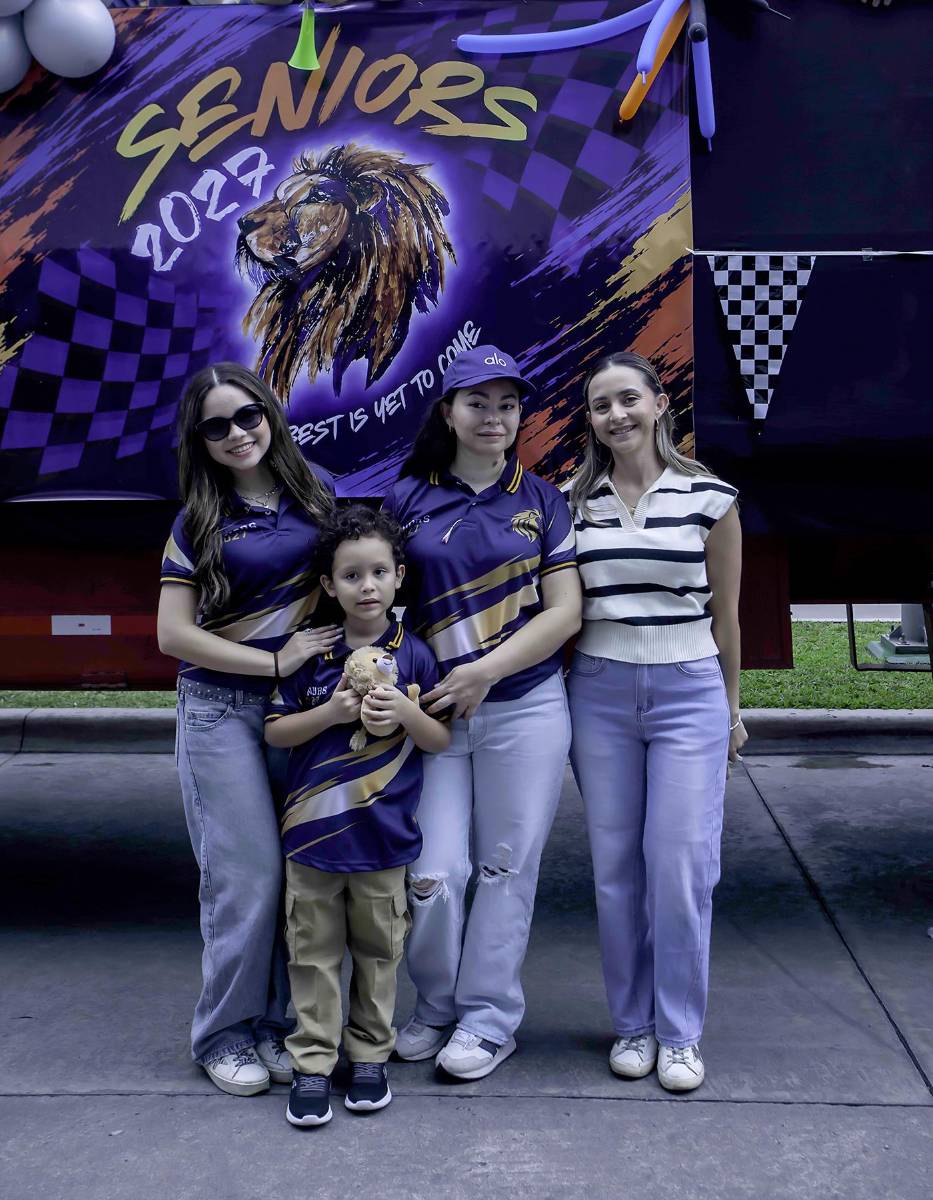 Senior Entrance 2027 de la Western International School