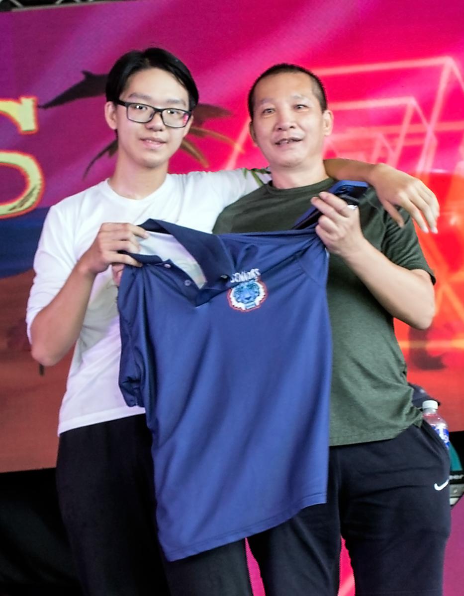 Fan Chen.