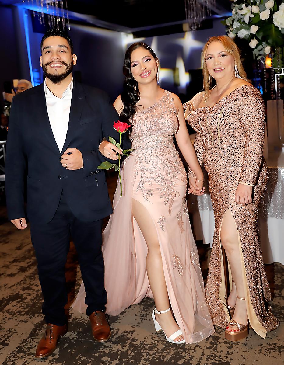 Jose Luis Rodríguez, Maria José Rodríguez y Rosa Maria Figueroa .