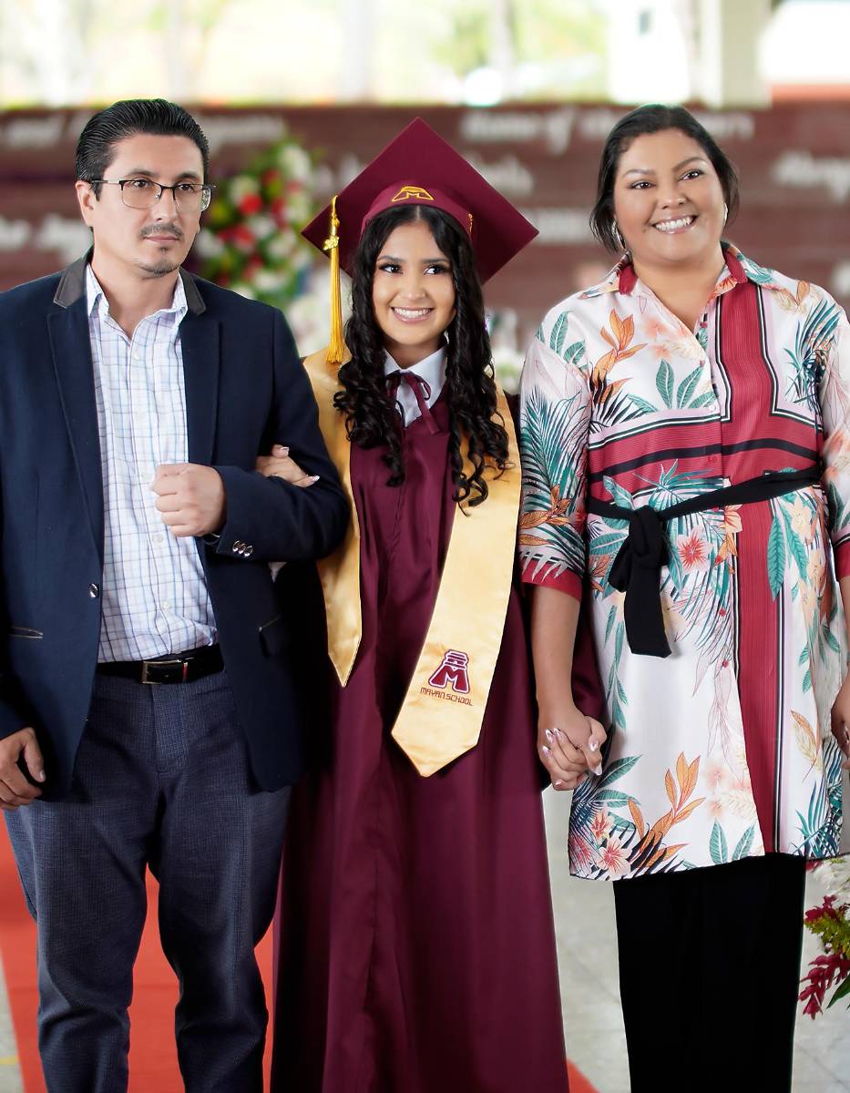 Graduación de los seniors 2026 de Mayan School
