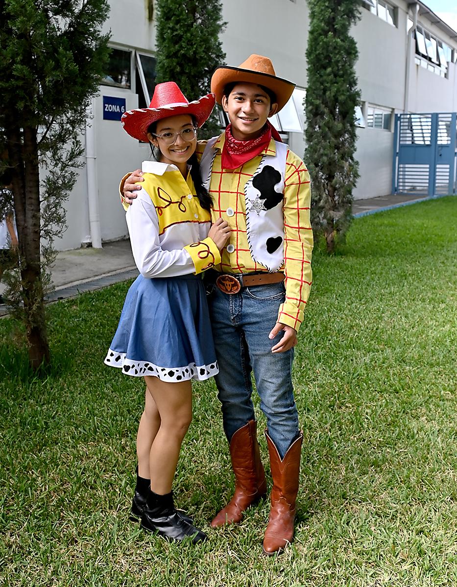 Isabella Acosta y Alejandro Peralta