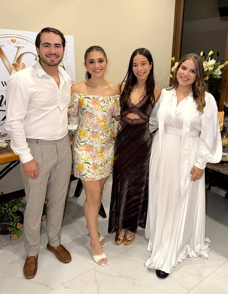 Así fue el compromiso de Valerie Boadla y Carlos Rojas