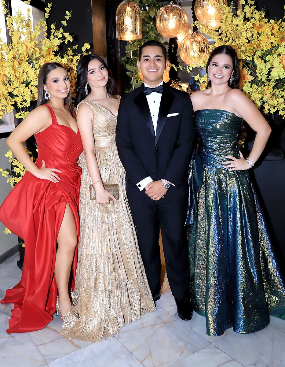 Fiesta de la prom 2025 de DelCampo School