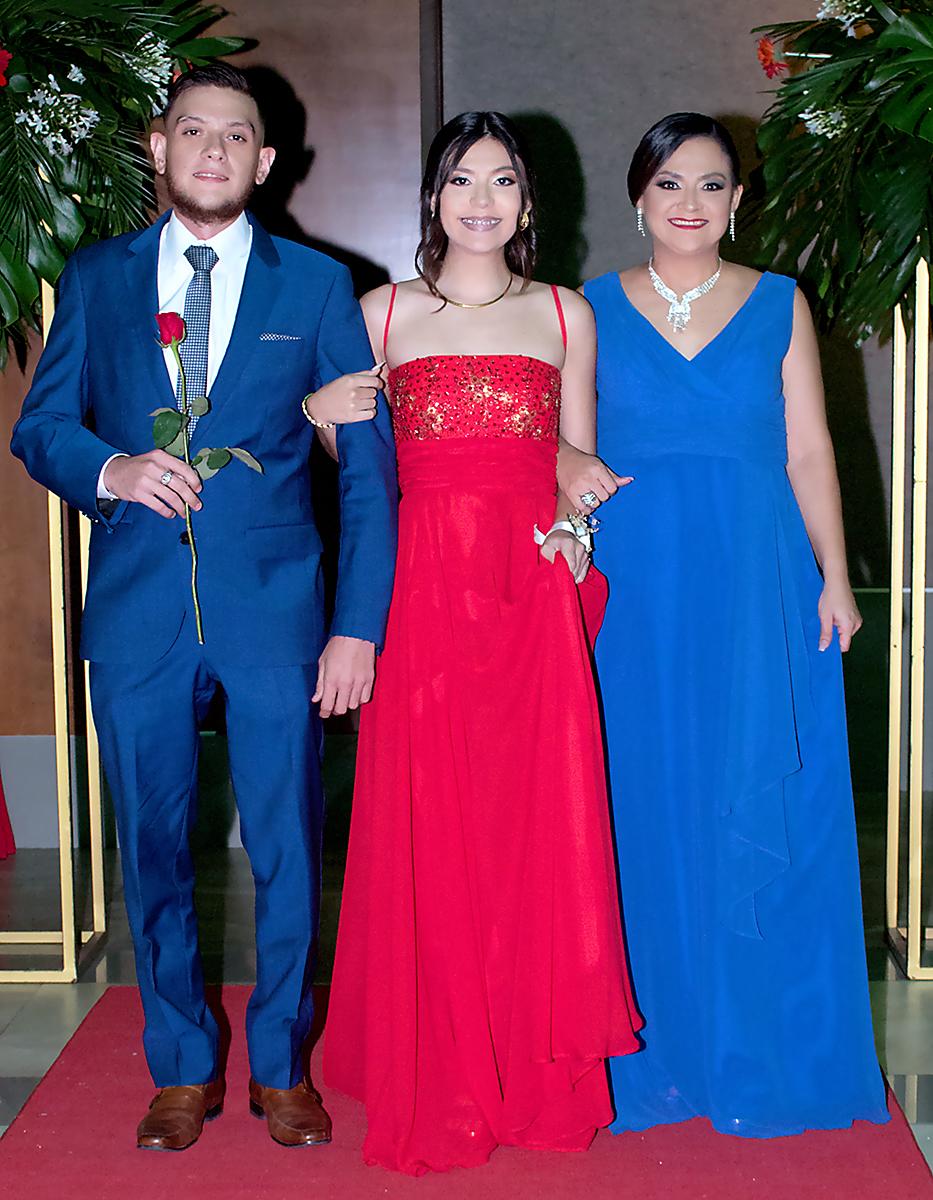 Yanser Rodríguez, Alison Vargas y Angie Amendola.