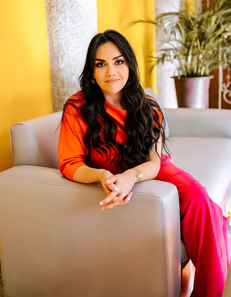 Karon Corrales y su amor por el arte