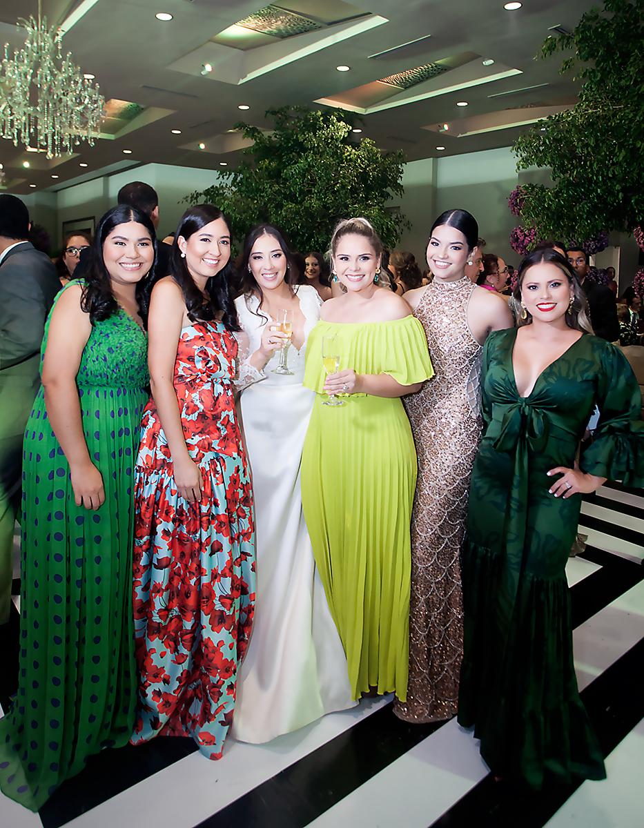 Mariana Duran, María Duran, Giselle Ferez de Núñez, Bella Umaña, Ana Madrid y Rosy Morales