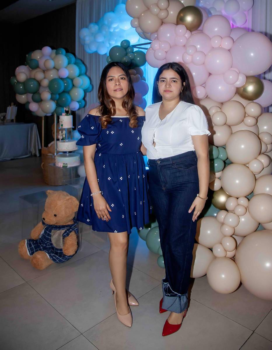 Abigail Aguilera y Sayra Dávila.