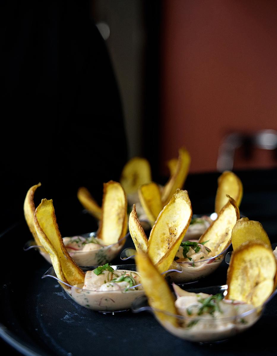 Ceviche de la casa con salsa chipotle.