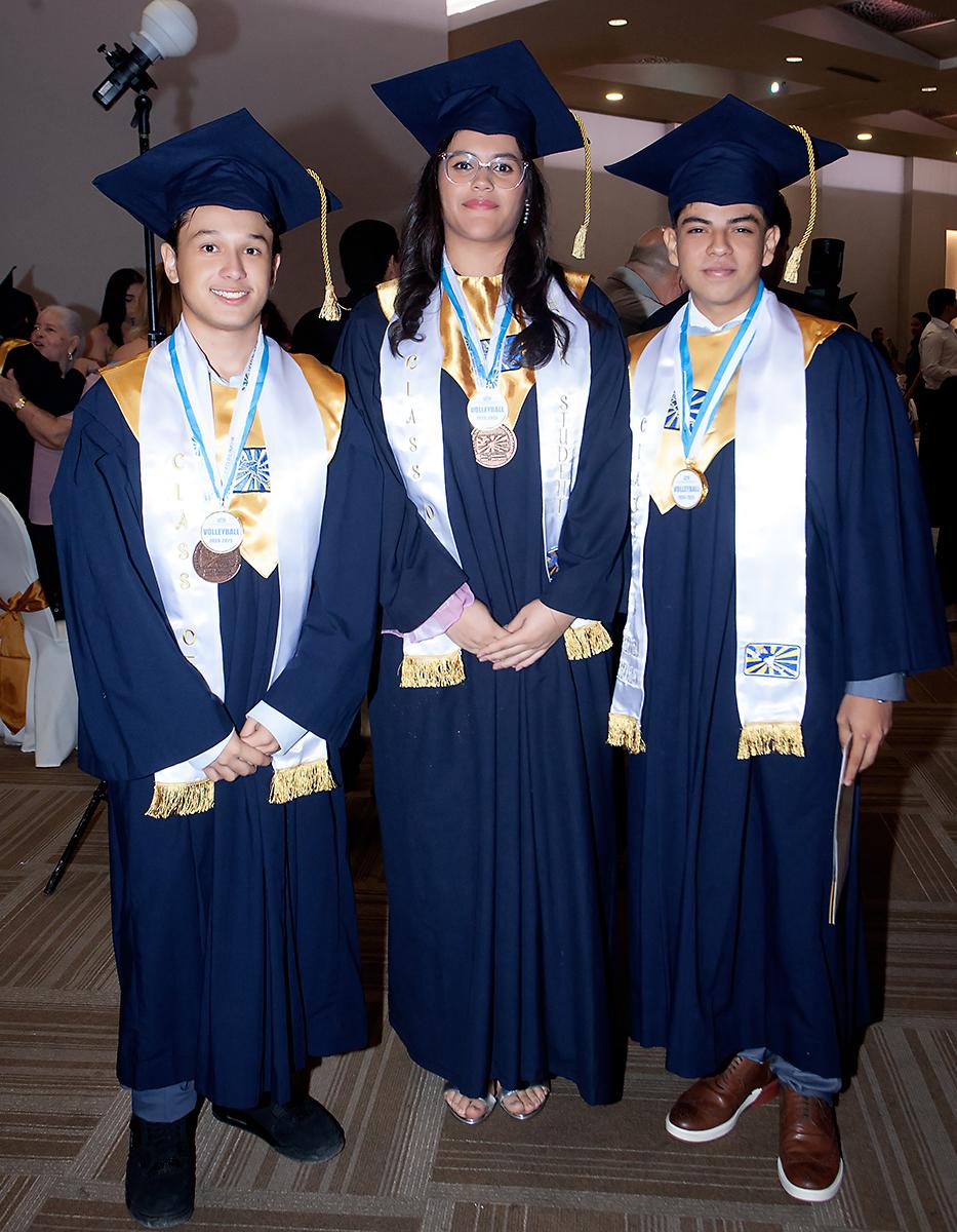 Diego García, Isabella Romero y Diego Tosta.