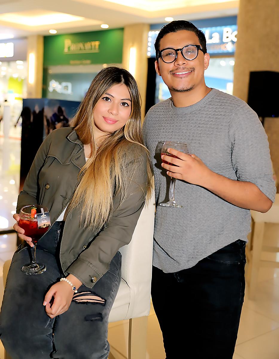 Isabella Rivas y Luis Murillo.