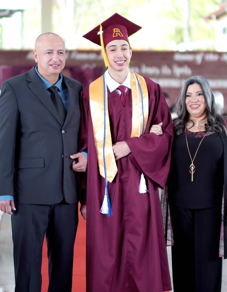 Graduación de los seniors 2026 de Mayan School