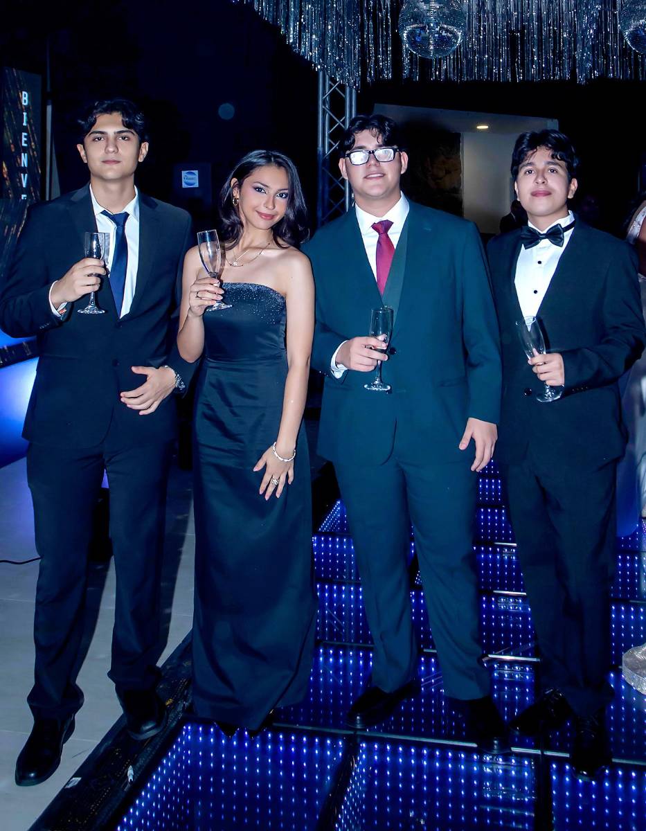 Josué Medrano, Mónica García, José Mendoza y Elián Kilgore.
