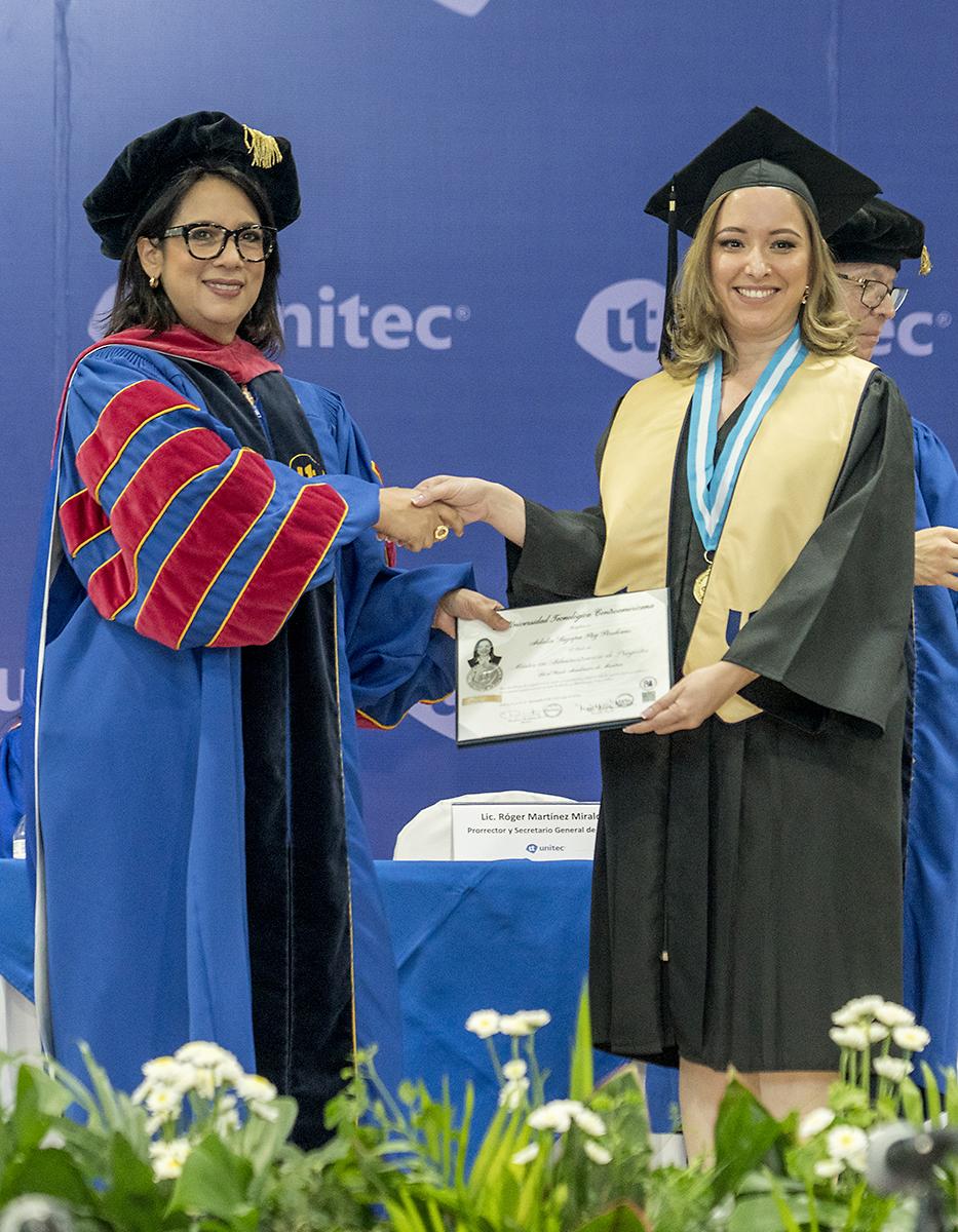 UNITEC SPS celebra la graduación de nuevos talentos y agentes de cambio