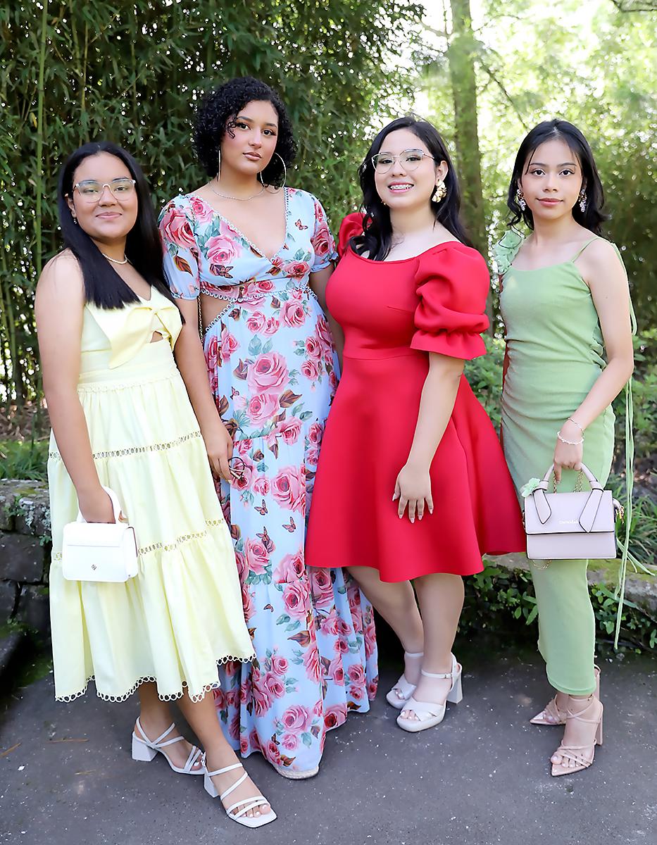 Andrea Zúniga, Konsuelo Carrasco, Lesllie Rosa y Laurieann Salgado