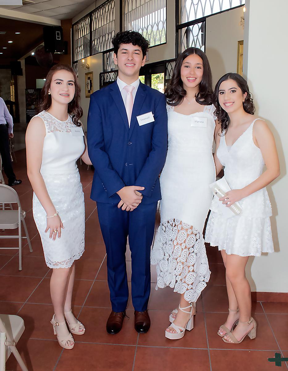 Amira Yacaman, Emanuel Santos, Mariana Tinoco y Silvana Canahuati.