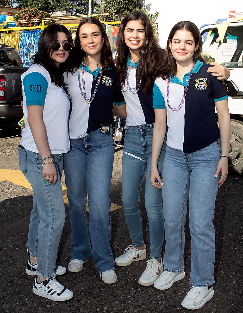 Rachell Gianineh, Ana Victoria Dawning, Valentina Matuty y Adriana Teruel.