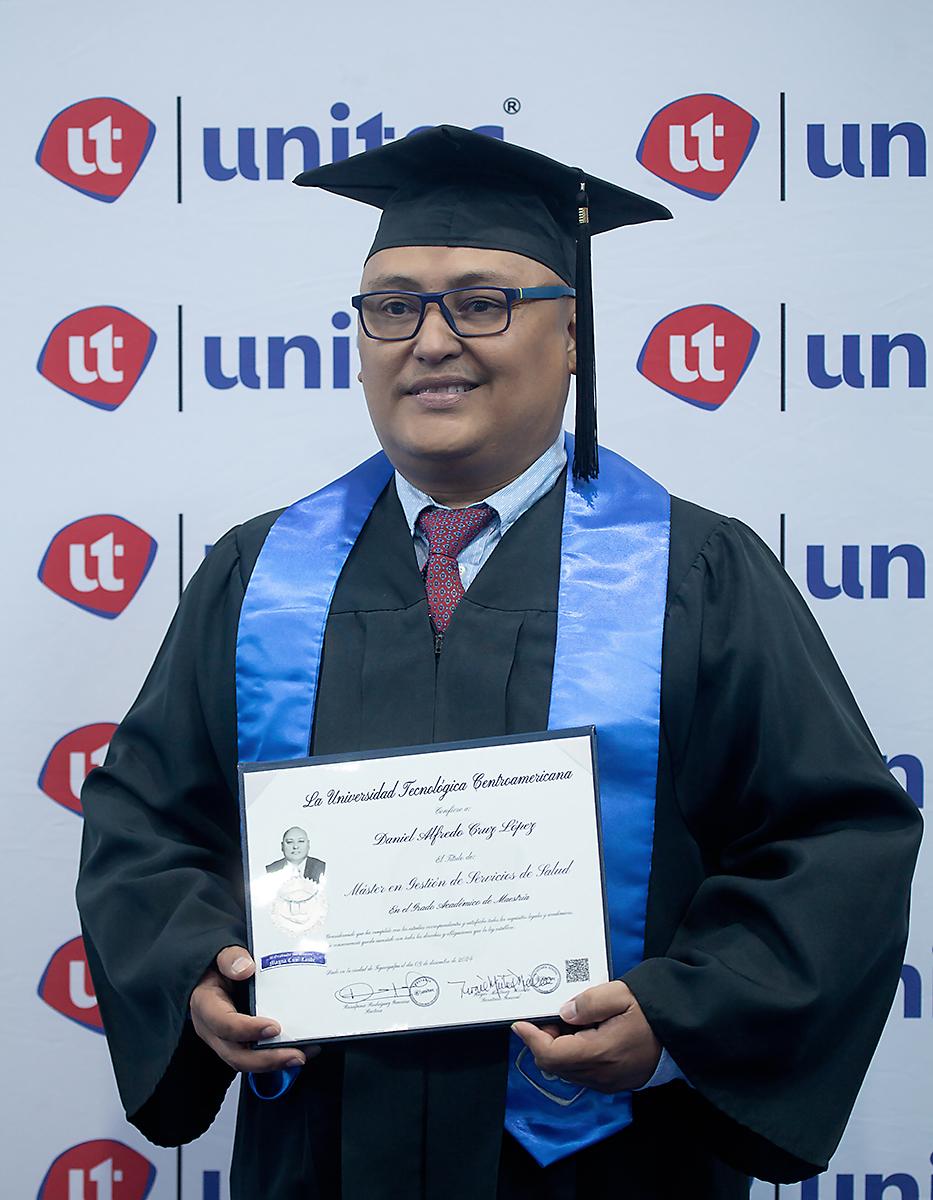 Graduaciones UNITEC 2024 en San Pedro Sula