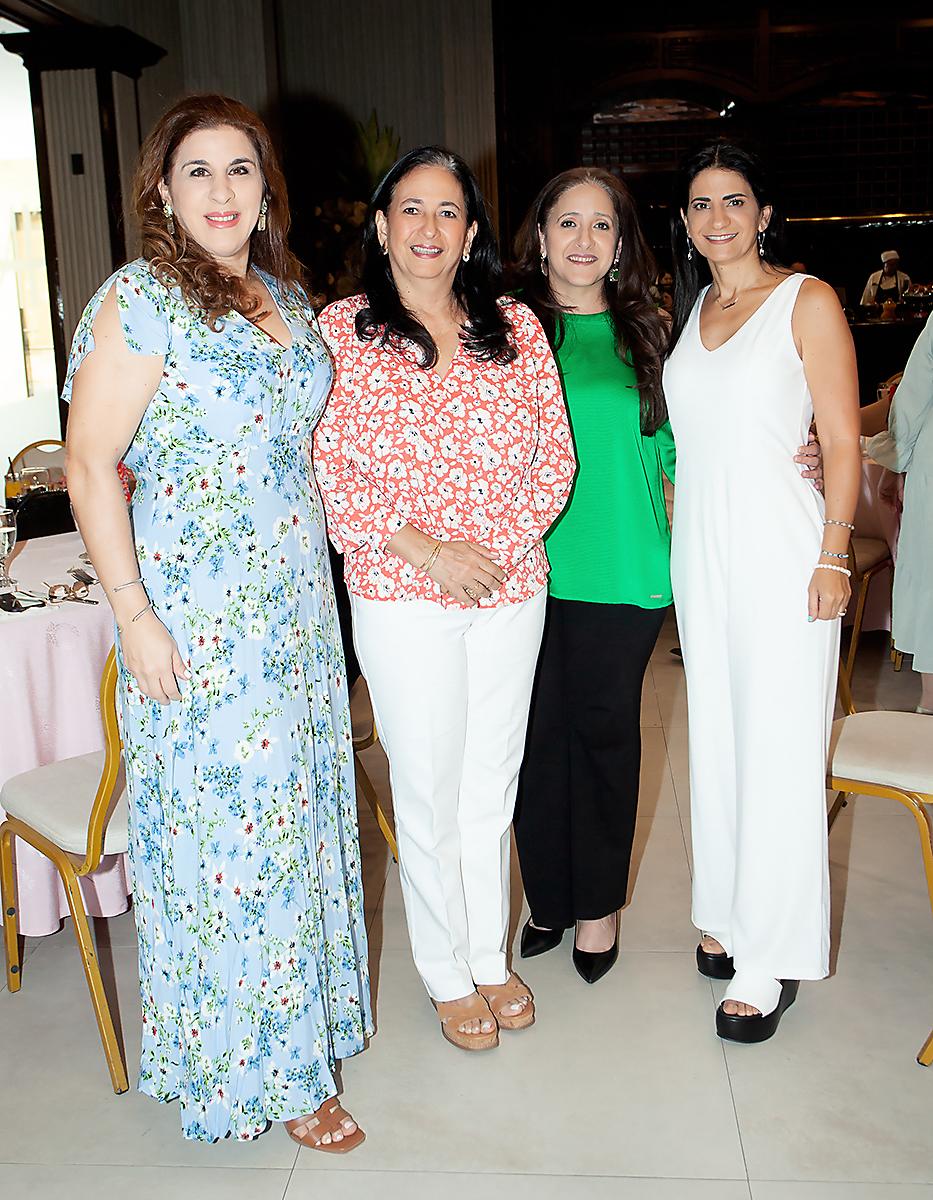Catherine Handal, Julieta Andonie, Nancy Misleh y Sandra Faraj