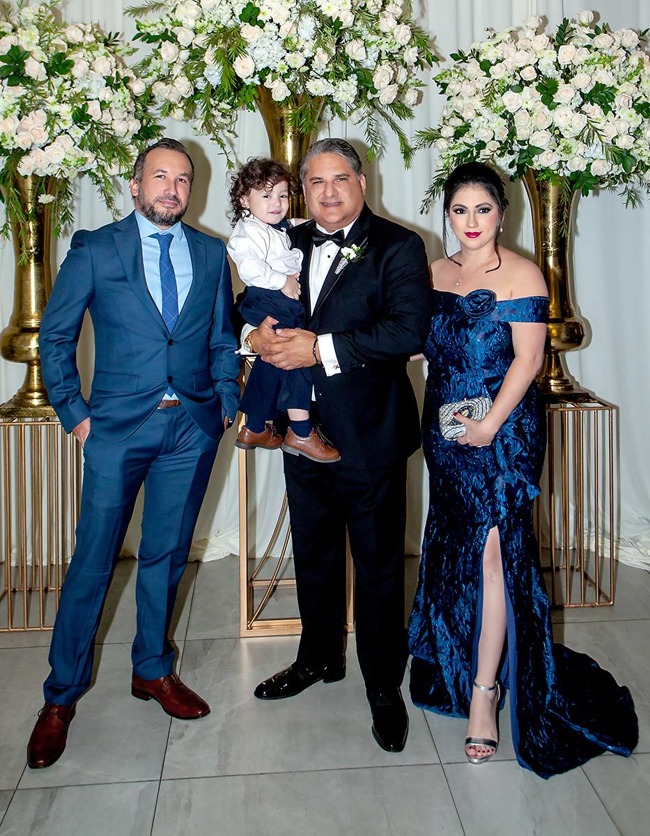 Enrico Mejía, Enrico jr. Basilio Fuschich y Nabil de Mejía.
