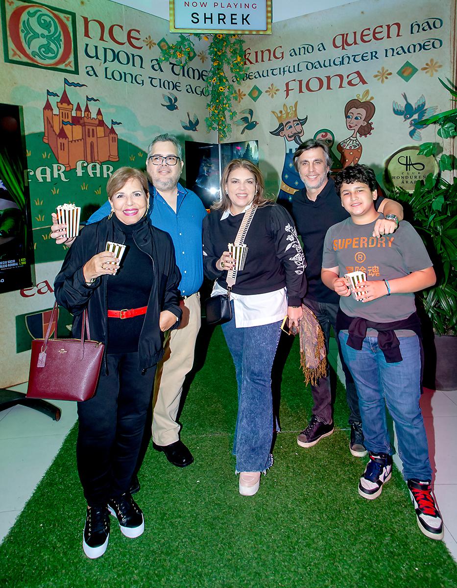 Excel, Hyundai y Club Árabe presentan Eat the Movie: In Theater Shrek