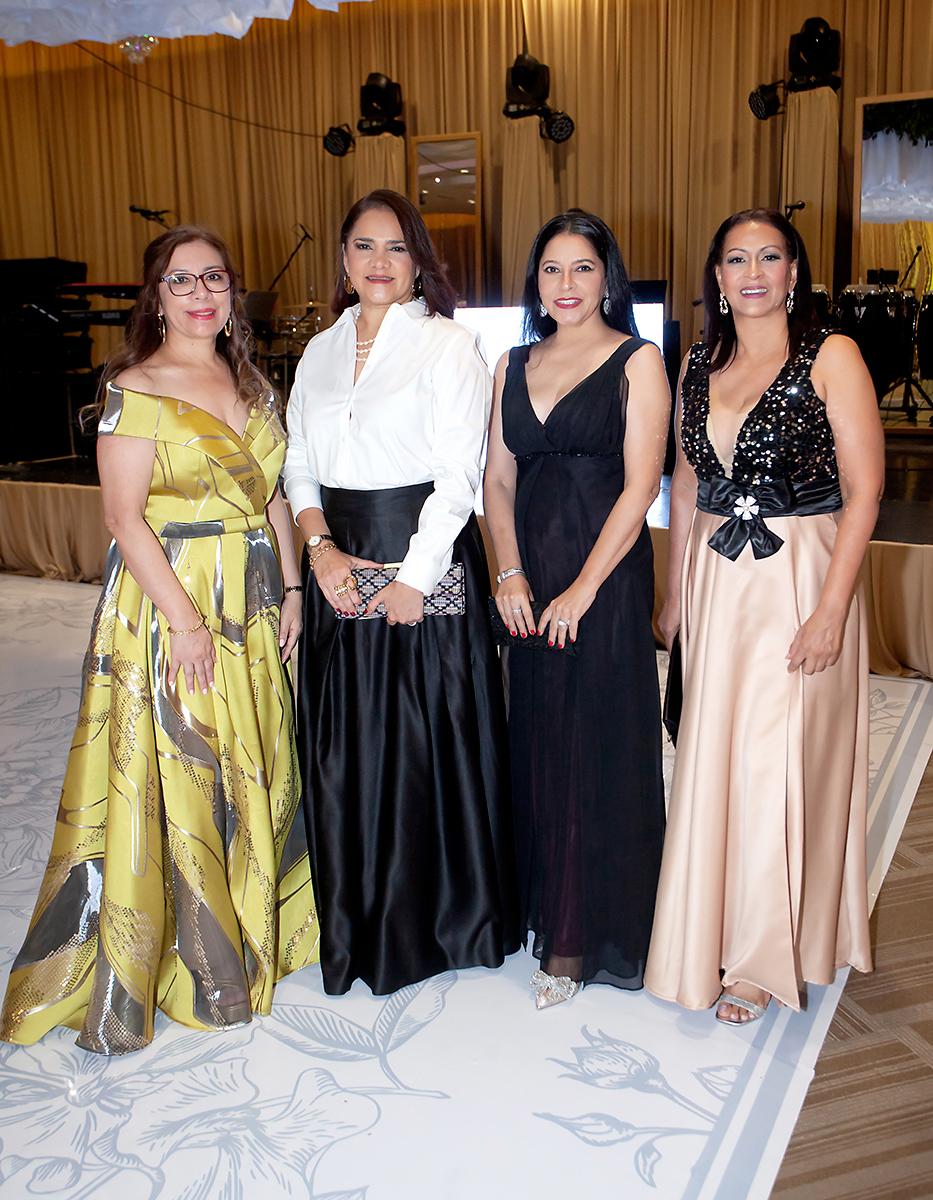 Lorena Derás, Claudia Escobar, Miriam Guillén y Karen Alvarado.