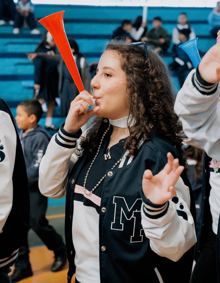 Senior entrance de la clase 2026 del Instituto María Auxiliadora