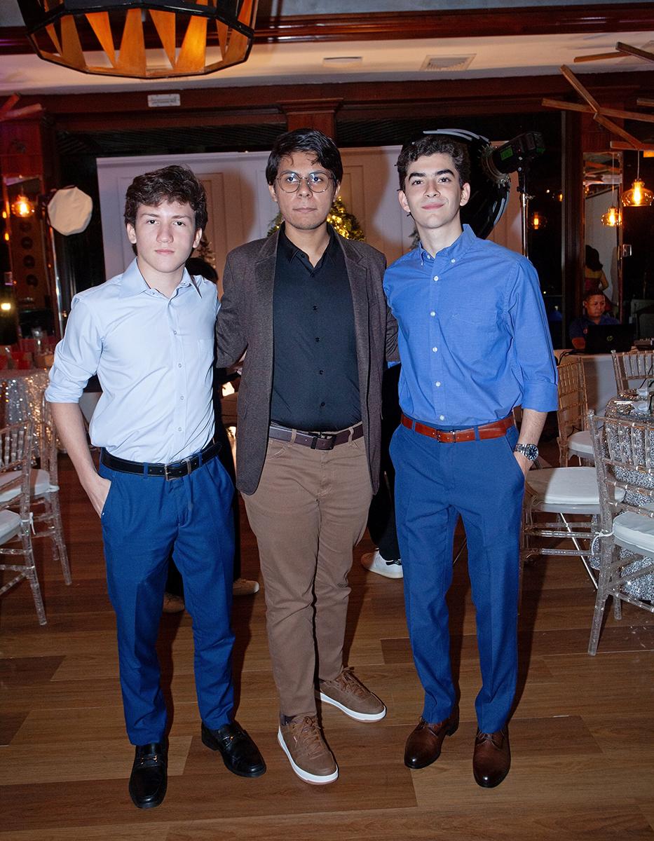 Carlos Alvarado, Rodrigo Zúniga y Jorge García.