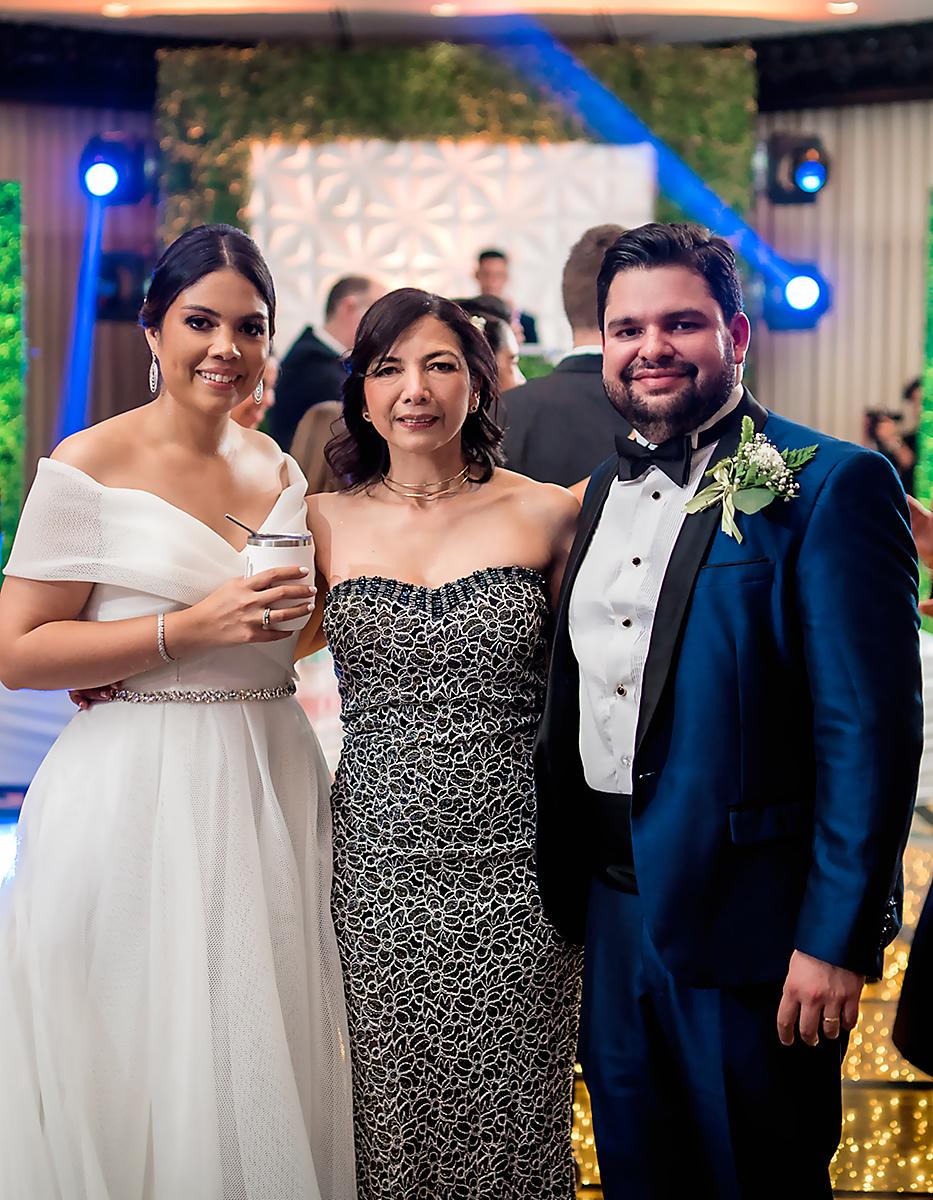 La boda de Elisa Rodríguez y André Calderón