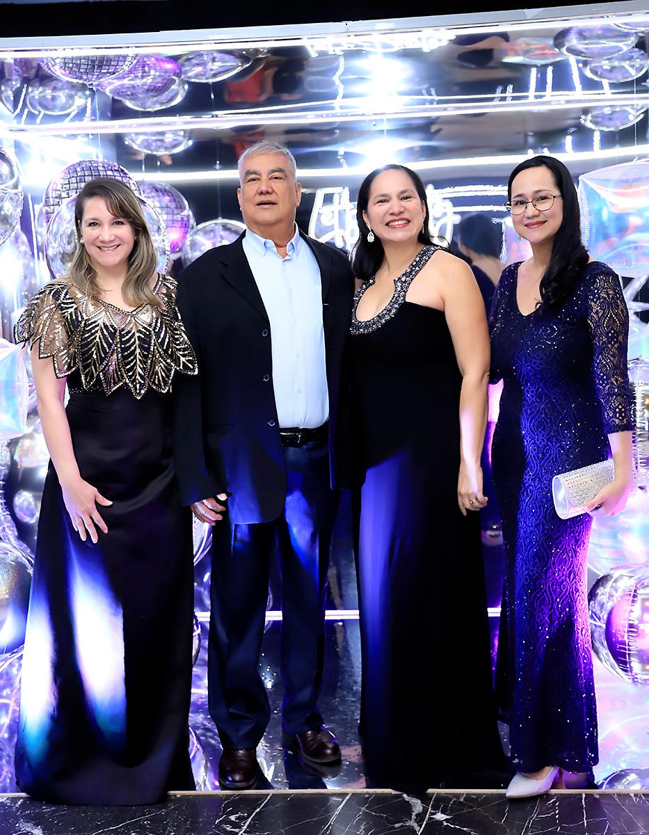 Invitados de la prom 2025 de Mayan School