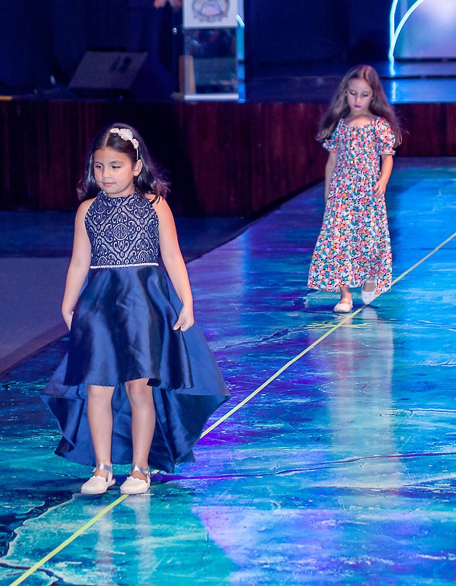 Senior Fashion Show 2026 de la Escuela Internacional Sampedrana, parte 3