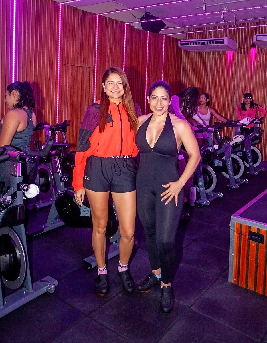 Ride in Pink por Nissan y Estilo