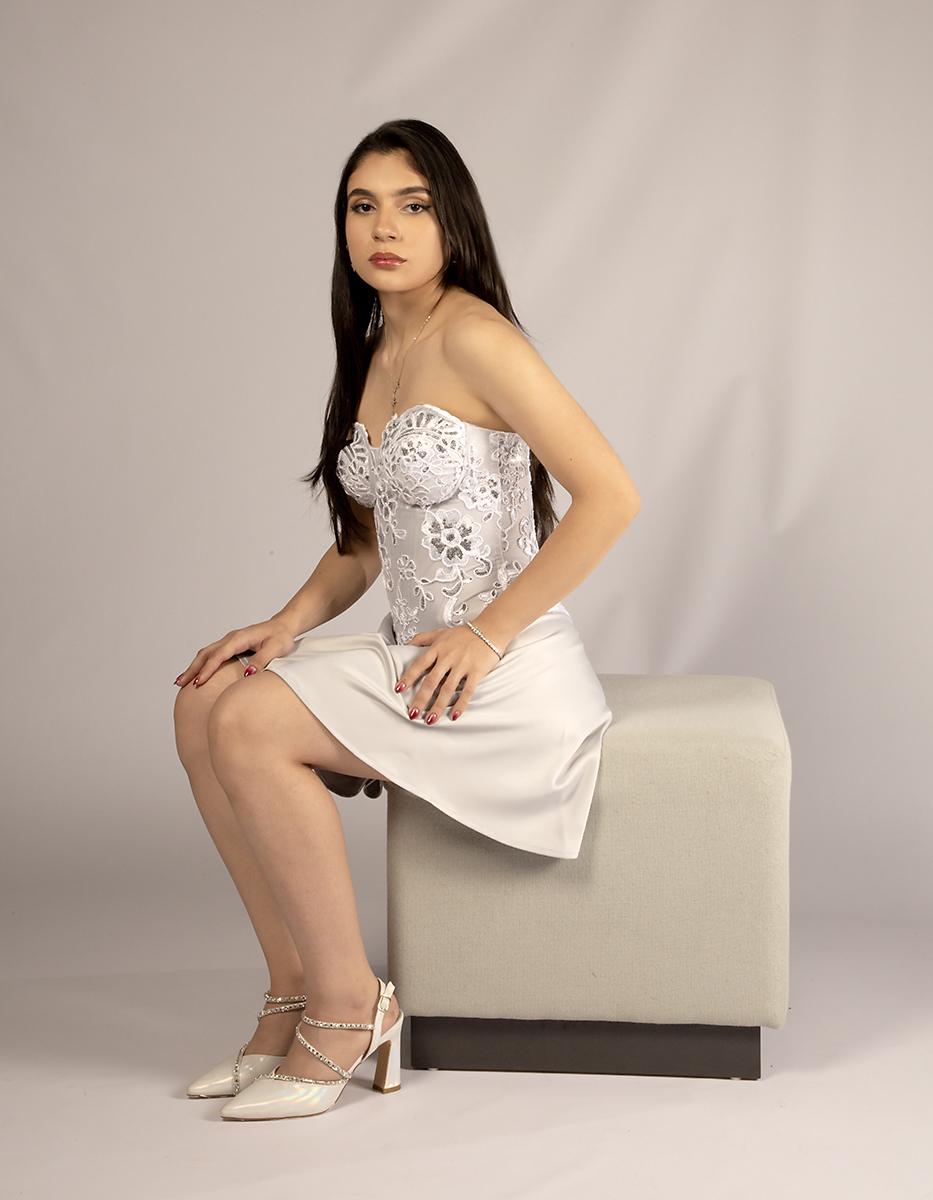 Fernanda Molina y su canto a las sirenas en BAC Estilo Moda