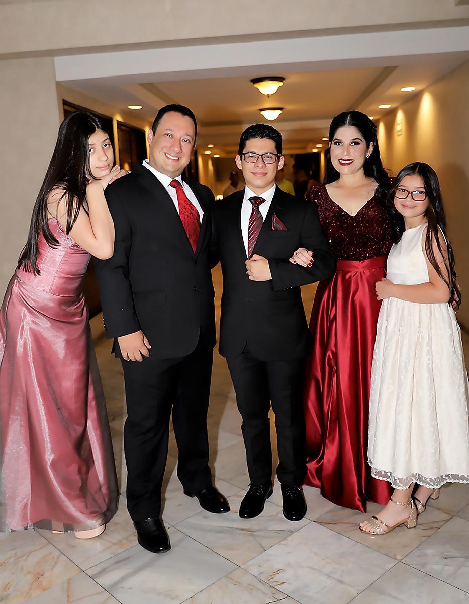 Los invitados a la PROM NIGHT de la Estancia School 2023