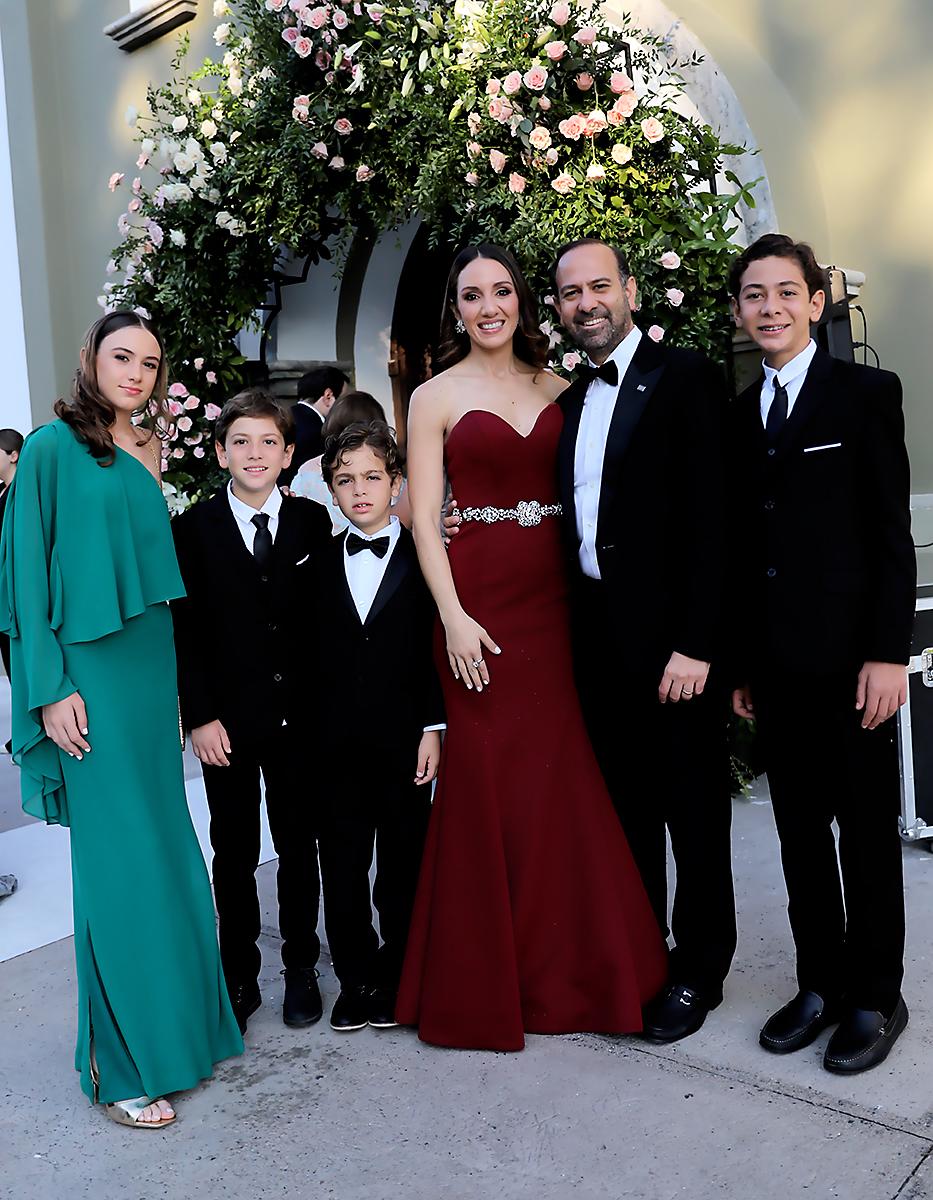 Arianna, Sebastián, Nicola’s, Pamela, Andrés y Fabian Kafati